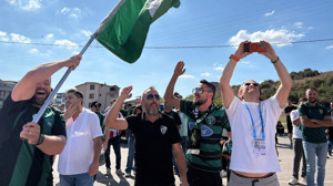 Kocaelispor taraftarı takımını bekliyor