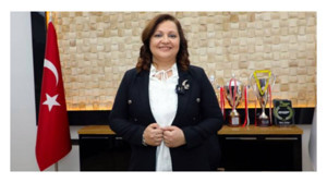 AKP’ye geçeceği iddia edilen başkan zehir zemberek! “Beni istemeyenlere inat gitmiyorum”