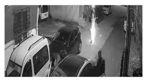 Bebeklerin uykusunu havai fişeklerle böldüler