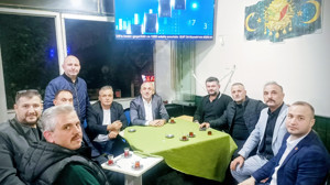 MHP İzmit mahalle mahalle geziyor