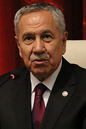 Bülent Arınç'tan dikkat çeken FETÖ çıkışı!