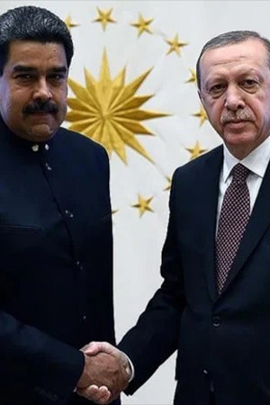 Erdoğan'dan terörist ilan edilen Maduro'ya tavsiye