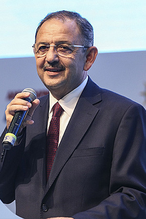 Mehmet Özhaseki fabrikasını sessiz sedasız Fransızlara sattı