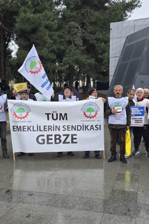 Emeklilerden Migros işçilerine: İşçilerle emekliler aynı safta!