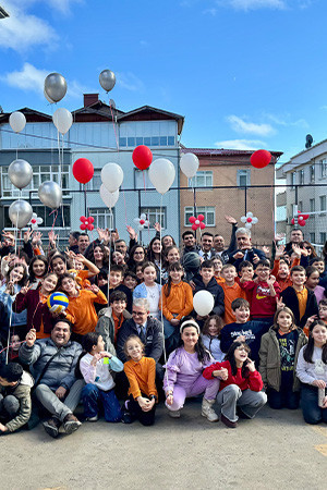 OYAK Çimento’dan modern spor alanı