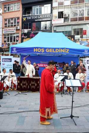 İzmit’te Ramazan’a ilahiyle karşılama