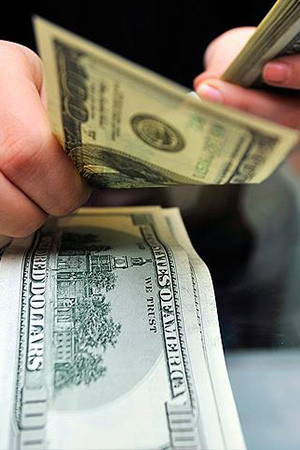 Yetkisiz döviz alım satımı yapanlara ceza yağdı