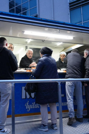 GTO mobil aşevi dayanışma sofrası kuruyor