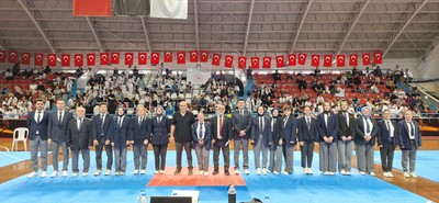 Cesur adımlar, güçlü vuruşlar: Küçükler sahada
