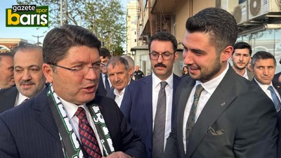 Kocaelispor atkısı, Bakan Tunç’a hediye edildi