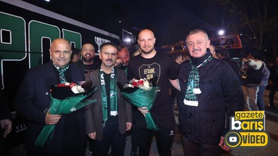 Şampiyon Kocaelispor büyük coşkuyla karşılandı