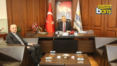 Adını bile anmayan başkan yardımcısını ağırladı