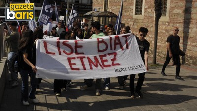 Liseliler: 23 Nisan sadece bir bayram değil