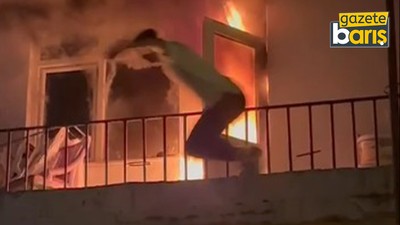 Daire alevlere teslim oldu: Balkondan atlayarak kurtuldu