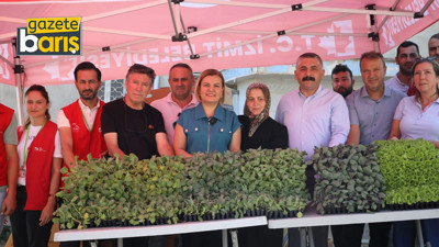 Hürriyet, İzmit’in kaynaklarını Gebze’de stant kurup dağıttı