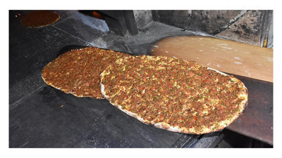 Kandıra'da lahmacundan bakın ne çıktı