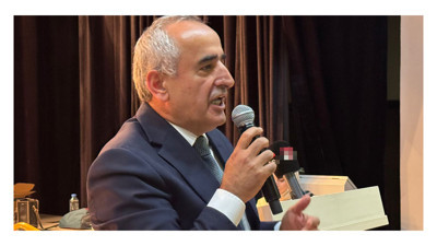 Akar mikrofonu özlemiş “Erdoğan ne zaman sıkışsa Öcalan’a sığındı”