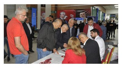 CHP Gebze’de delegeler salona gelmeye başladı