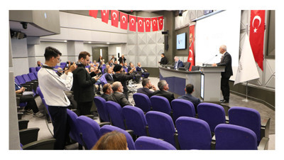 Başkan Aslantaş boş salona konuştu