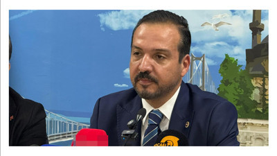 AKP’li Zorlu bir belediyeyi unuttu “9’u 12 yapmaya var mıyız?”