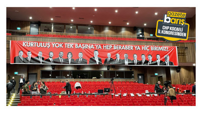 CHP Kocaeli’den dev pankart, Tutuklu belediye başkanları unutulmadı