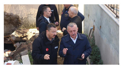 Tahir Büyükakın, batı yakasından elini çekmiyor