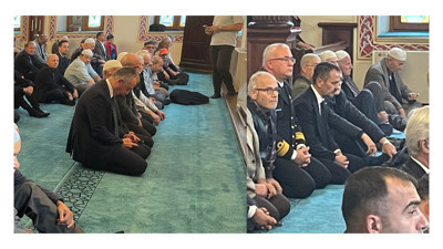 Mevlide katıldılar. Kocaeli Valisi ve Büyükakın’dan Atatürk düşmanlarına tokat gibi cevap!