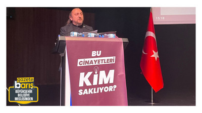 KBB Meclisi’nde konuşurken bu pankartı kürsüye astı!