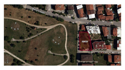 PTT, İzmit'teki değerli arsasını satıyor