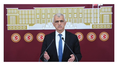 Bakan’a karşı konuştu: “Kocaeli’de sağlık sistemi tel tel dökülüyor!”