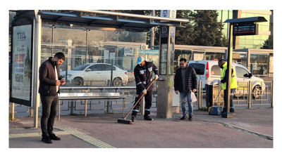 Büyükşehir’le duraklar temiz ve bakımlı