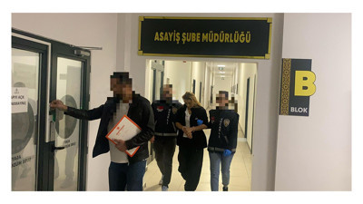 Evden ziynet eşyası ve saç şekillendirici çalan kadın yakalandı