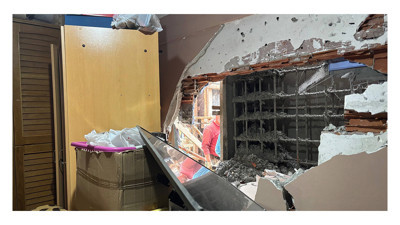 Evde otururken, yatak odası yıkılıd!