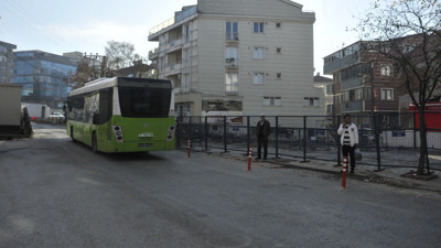 Gebze’deki çöken binanın olduğu cadde açıldı