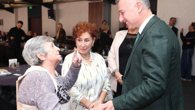 Tahir Büyükakın’dan Düşkün ve Yaşlıları Koruma Derneği’ne ziyaret