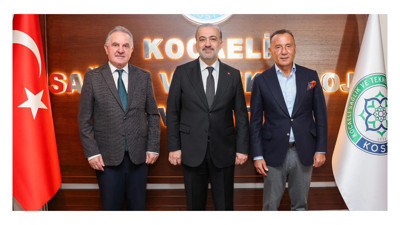 AKP, Kocaeli'deki özel üniversiteye gitti