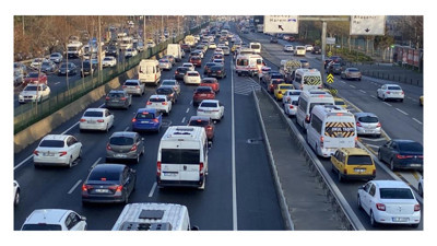 Bakan uyardı: Trafik kazaları bu sebepten yaşanıyor