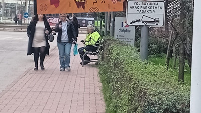 “Bir adımla ölümden döndü!” Dolphin AVM’nin reklam panoları tehlike saçıyor