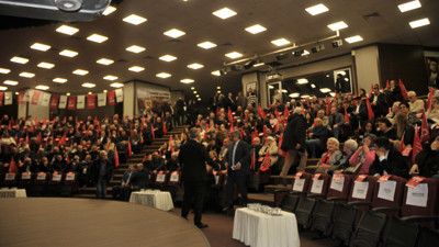 CHP’liler Darıca’da salonu hınca hınç doldurdu