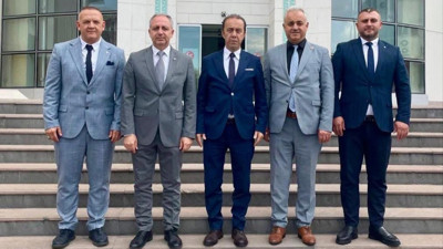 Görevden alınacağı konuşulan Kamil Akın Ankara’ya gitti