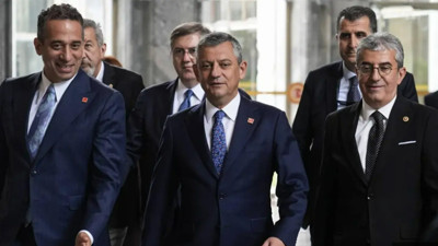 Ali Mahir Başarır ve Gökhan Günaydın'ın grup başkanvekilliği düştü
