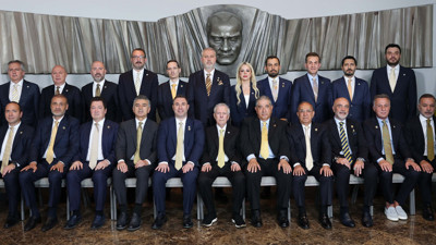 Fenerbahçe'de yönetim kurulu görev dağılımı yapıldı