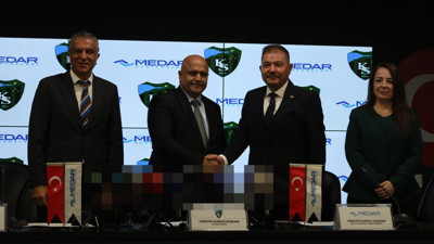 Kocaelispor ile Medar arasında resmi imzalar atıldı