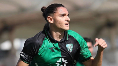 Kocaelispor'da yerli stoper belli oldu, yabancı arayışları sürüyor