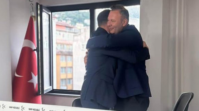 Ülkü Ocakları Başkanı ve MHP İl Başkanı kucaklaştı