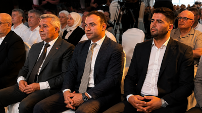 İstifası istenen ilçe başkanı AKP programında