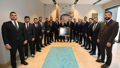 AK Parti Kocaeli Gençlik Kolları’ndan Erdoğan'a ziyaret