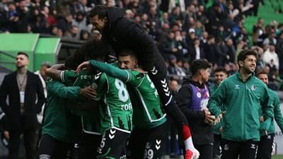 Komşuda tarihi çöküş! Sakaryaspor'da sözleşmeli futbolcu kalmadı