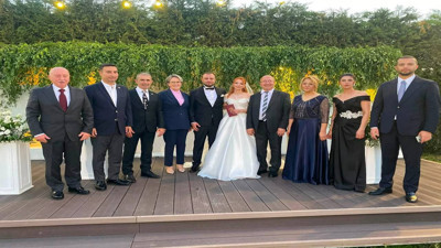 Meral Akşener Kocaeli'de nikah şahidi oldu
