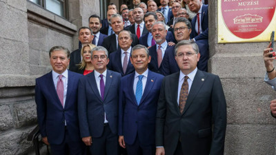 Yıldızlı, Özel'in yanı başında: İşte Yeni Parti'nin kurucu kadroları